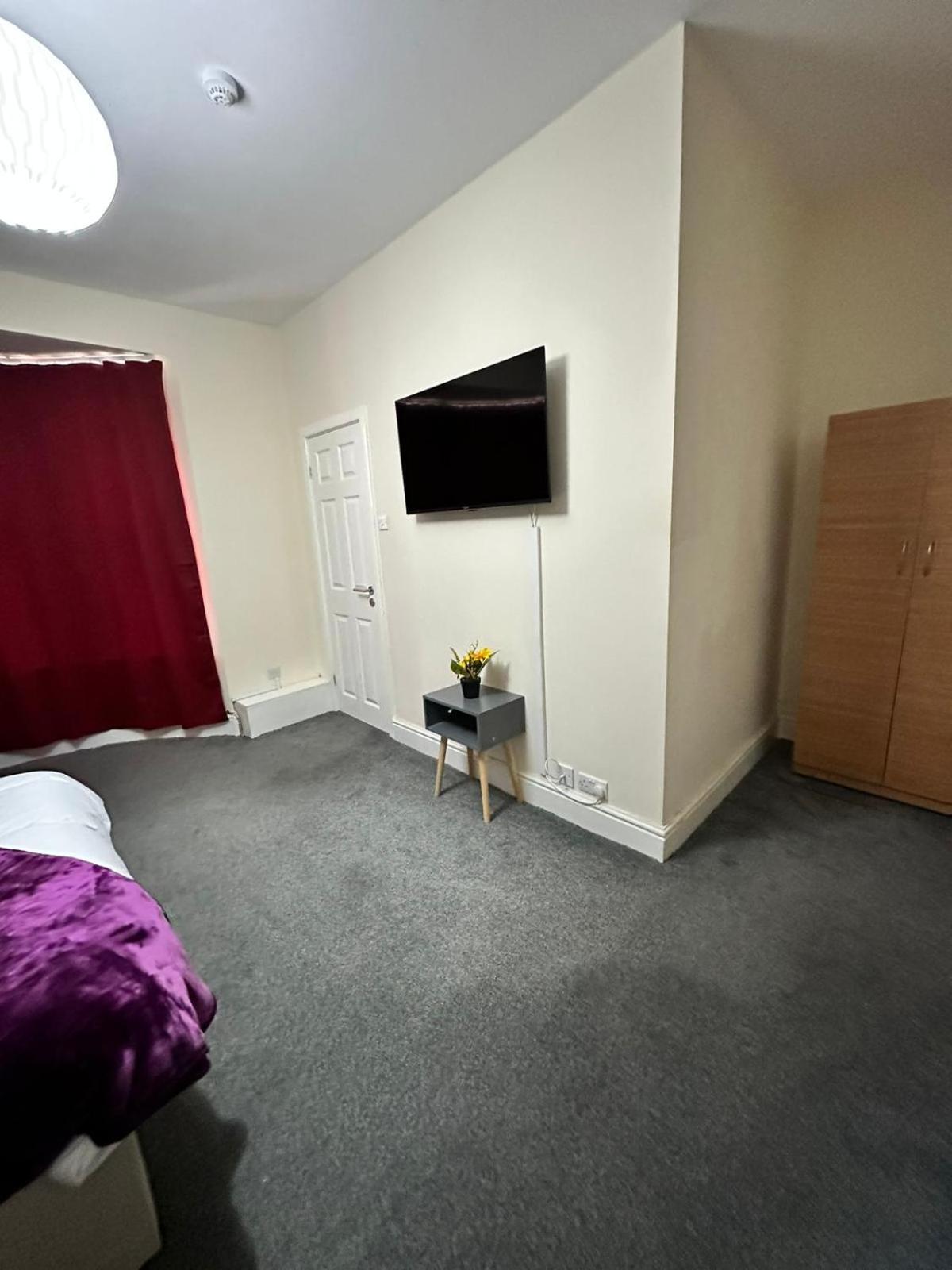 Elm Vale Lodge Ливърпул Екстериор снимка
