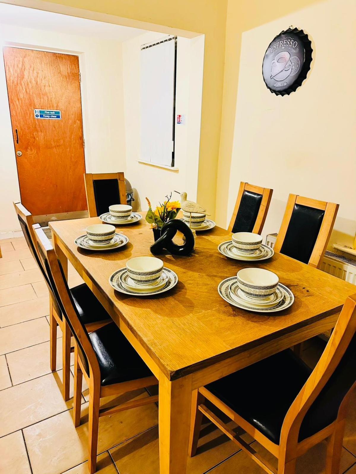 Elm Vale Lodge Ливърпул Екстериор снимка