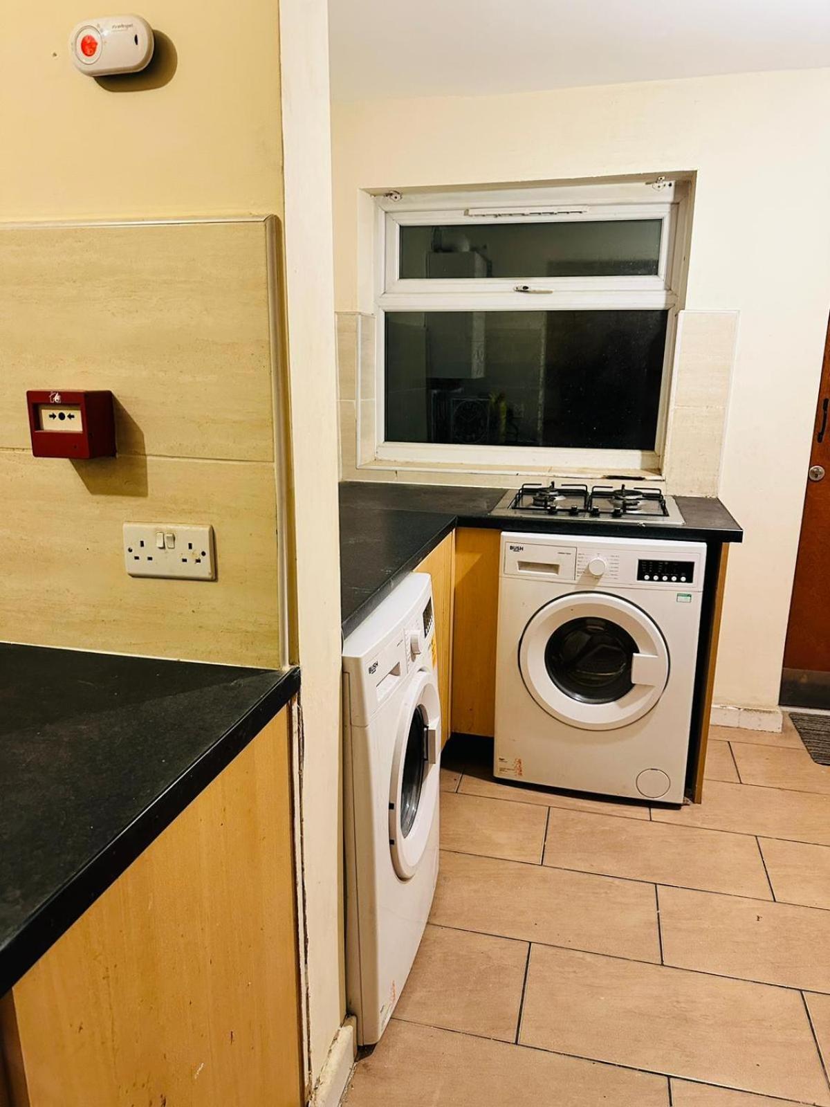 Elm Vale Lodge Ливърпул Екстериор снимка